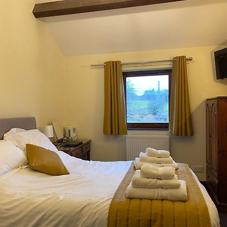 Ye Olde Bowling Green Inn Bradwell  Экстерьер фото