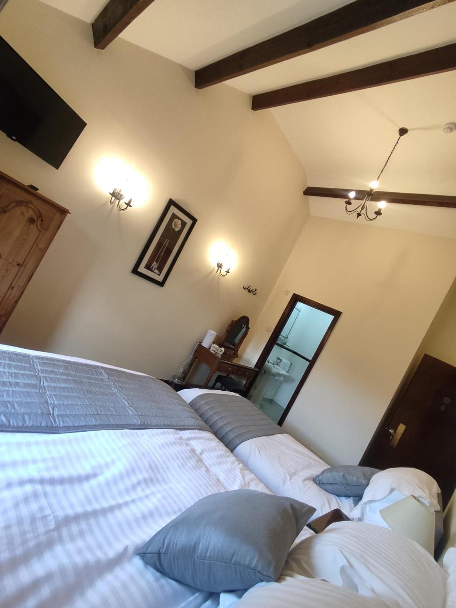 Ye Olde Bowling Green Inn Bradwell  Экстерьер фото