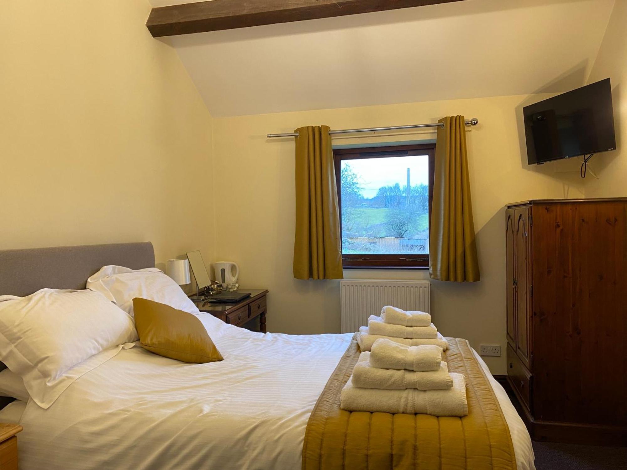 Ye Olde Bowling Green Inn Bradwell  Экстерьер фото